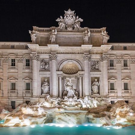 Heart Palace Fontana Di Trevi Rom Exterior foto